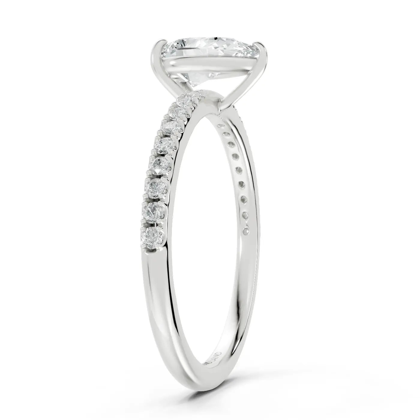 Imperial Teardrop Diamond Land Antwerp | white-gold