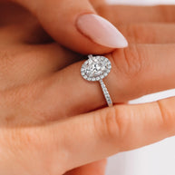 Celestial Embrace Diamond Land Antwerp | white-gold